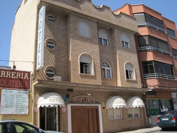 Hotel Miraflores 앨코벤다스 외부 사진